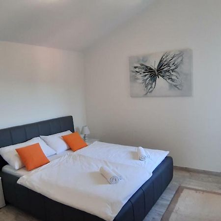 Relax Lägenhet Starigrad Paklenica Exteriör bild