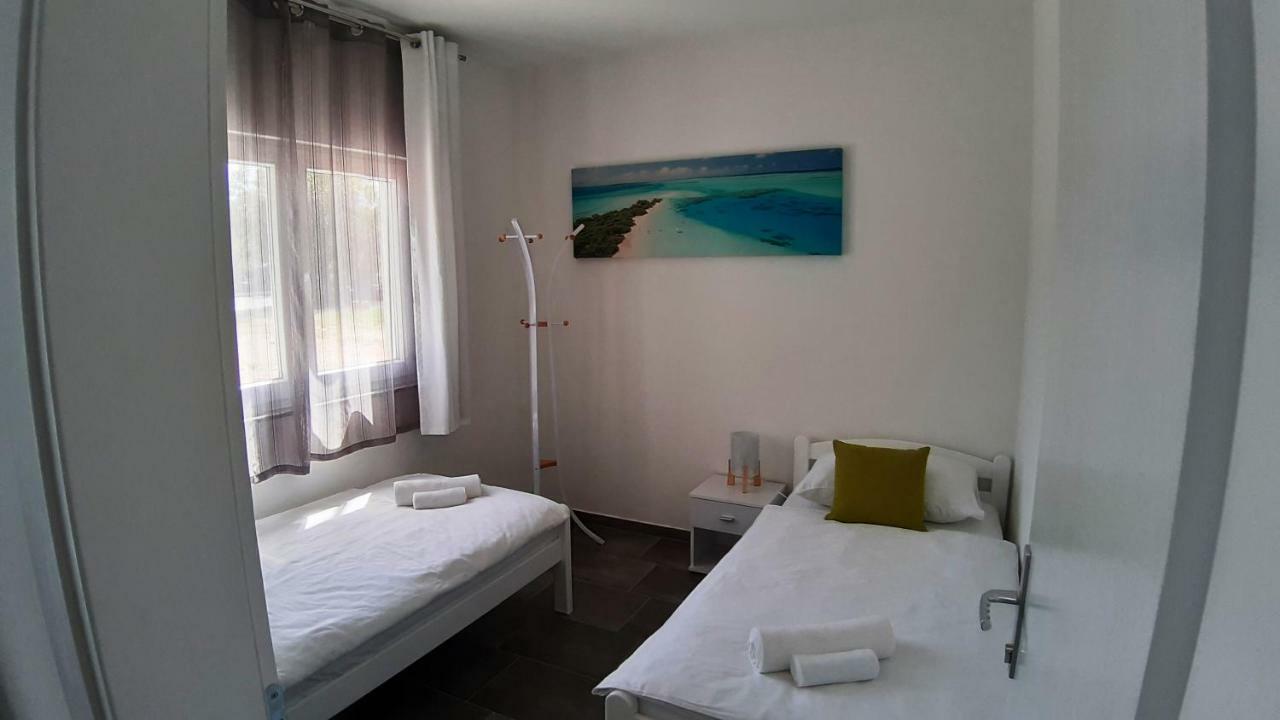 Relax Lägenhet Starigrad Paklenica Exteriör bild