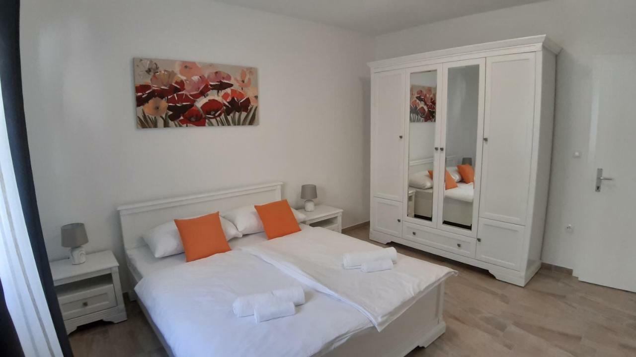 Relax Lägenhet Starigrad Paklenica Exteriör bild