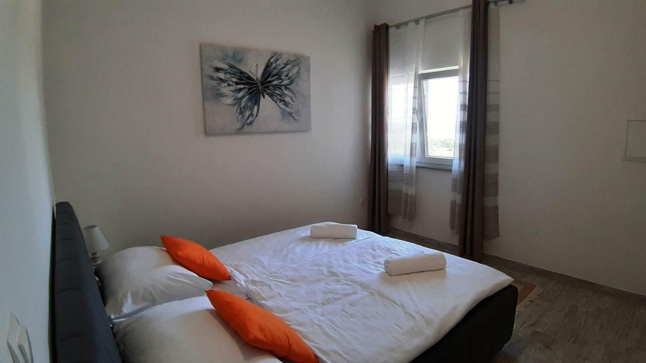 Relax Lägenhet Starigrad Paklenica Exteriör bild