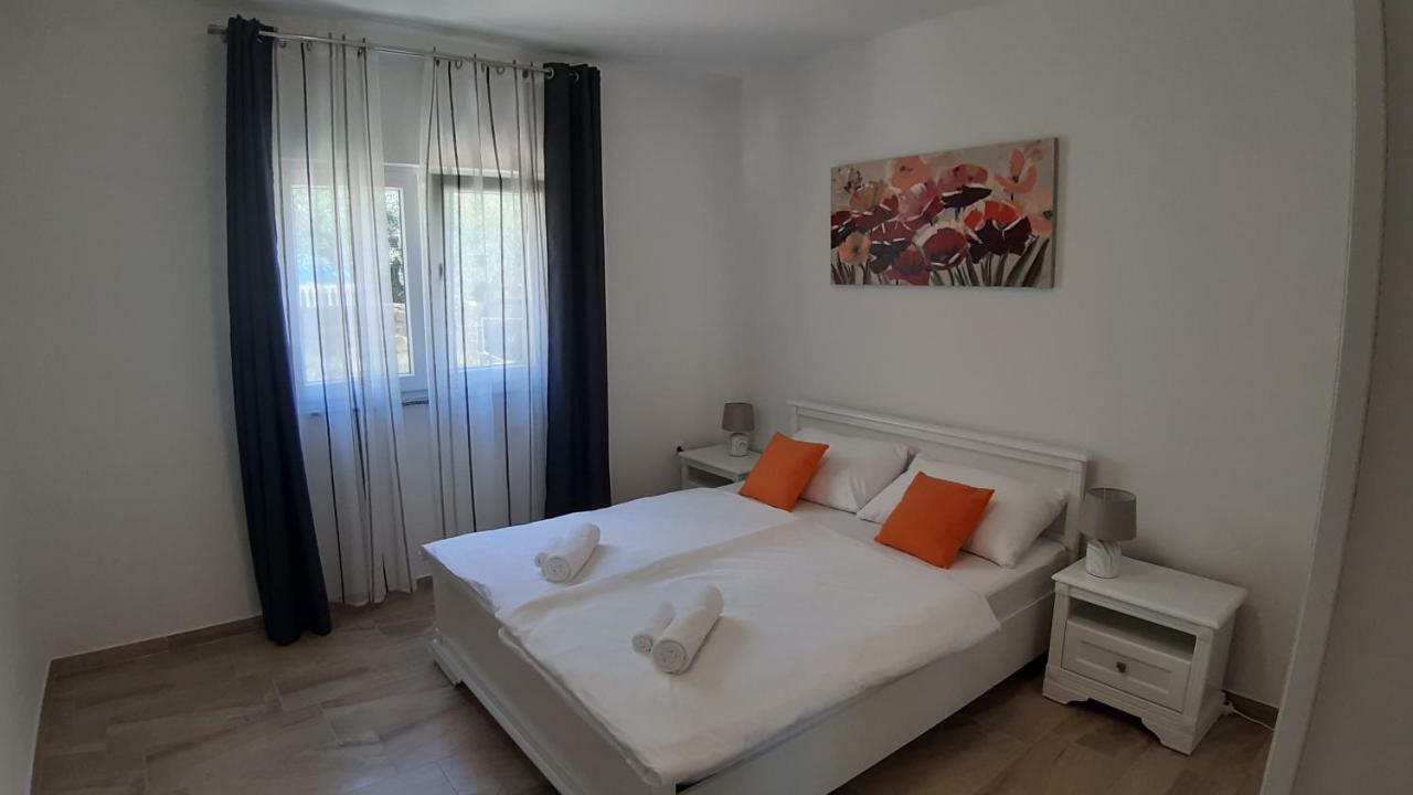 Relax Lägenhet Starigrad Paklenica Exteriör bild