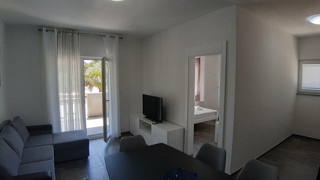 Relax Lägenhet Starigrad Paklenica Exteriör bild