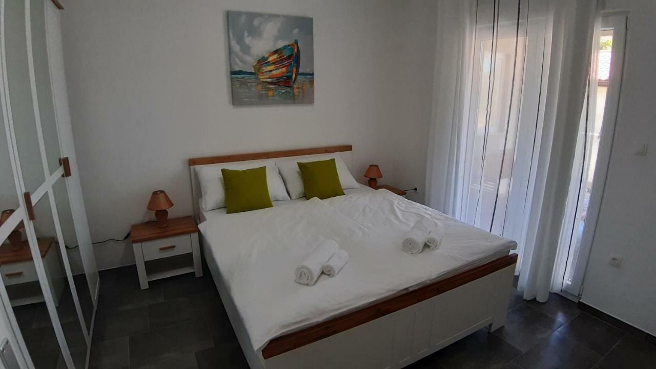 Relax Lägenhet Starigrad Paklenica Exteriör bild